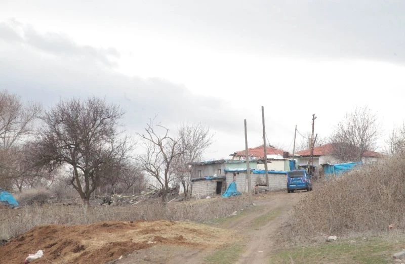 Jandarmanın nöbet tuttuğu köyde halk kendini güvende hissediyor
