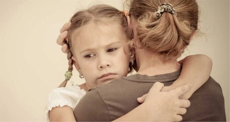 Pandemi korkusu çocuklarda bu belirtilerle ortaya çıkıyor
