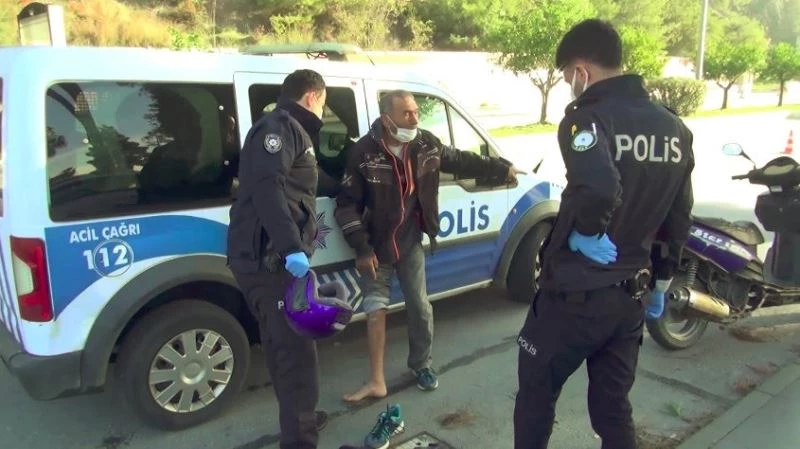 Motosikletinin bağlanacağını öğrenen sürücü çılgına döndü
