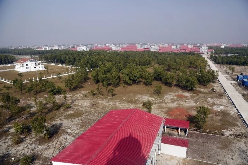 Bangladeş, Arakanlı Müslümanların 3. grubunu adaya gönderdi
