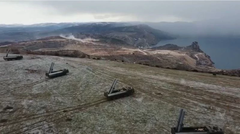 ABD savaş gemisi Karadeniz’de görevine başladı, Rusya Kırım’a süpersonik füzeler yerleştirdi
