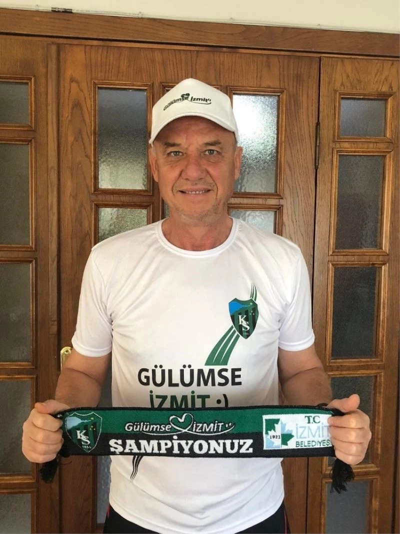 Hürriyet’ten, 1991-1992 şampiyonlarına anlamlı hediye
