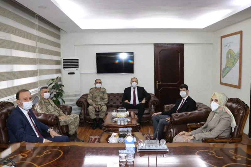 Vali Erin’den Bölge Komutanı Tümgeneral Güney’e ziyaret
