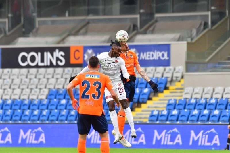 Mehmet Topal oyuna devam edemedi
