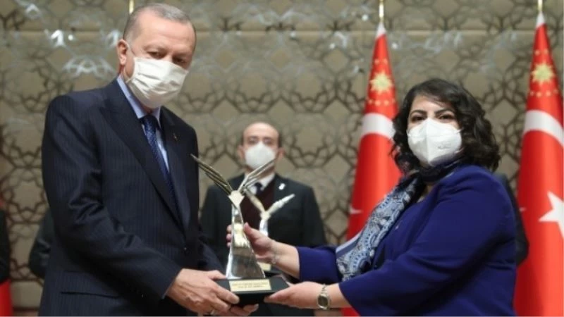 Prof. Dr. Çadırcı’ya TÜBİTAK’tan teşvik ödülü
