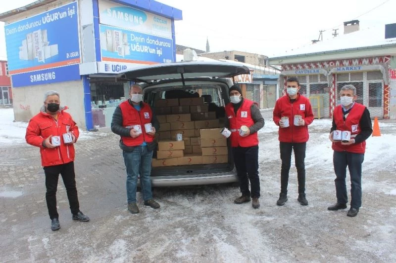 Kızılay’dan Tomarzalı 300 aileye konserve et dağıtımı
