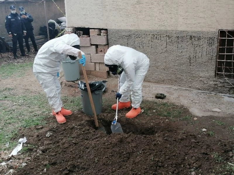 Aksaray’da toprak altında esrarengiz gömü paniği
