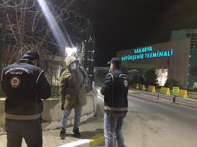 267 ekip ve 717 polis ile göçmen kaçakçılığı uygulaması
