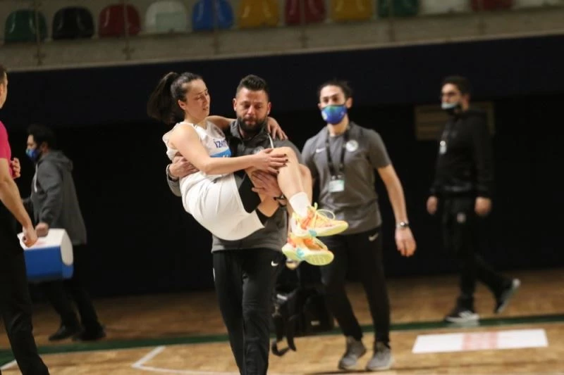 Kübra Erat sezonu kapattı
