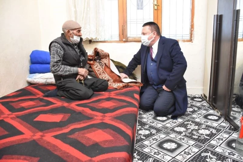 Başkan Beyoğlu’ndan, yaşam hikayesi yürek sızlatan İbrahim Kaya’ya destek
