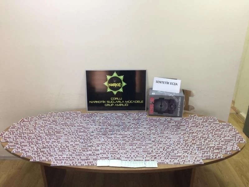 Tekirdağ’da 4 bin 480 uyarıcı hap ele geçirildi
