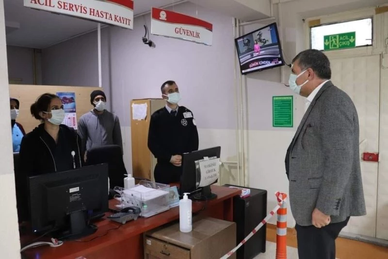 Başkan Cankul’dan pandemi savaşçılarına baklava
