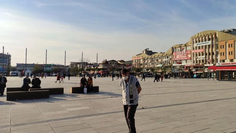 Sakaryalılar kısıtlama öncesi güzel havanın tadını böyle çıkardı
