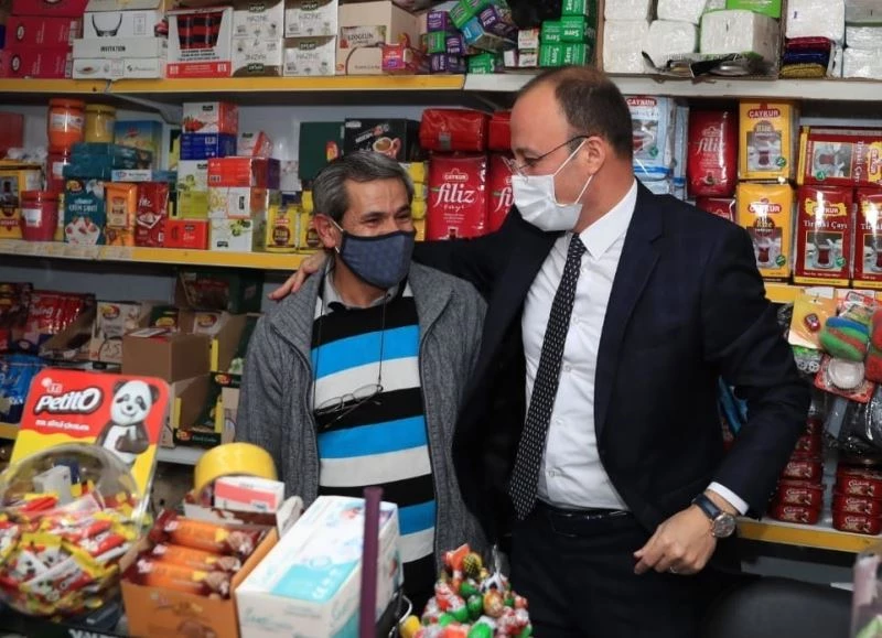 Pamukkale’de yılın ilk ruhsatını Başkan Örki verdi
