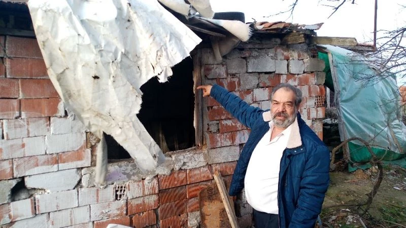 Evi soyup soğana çevirdiler yetmedi, tuvalet kapısını bile çaldılar: 4 tutuklama
