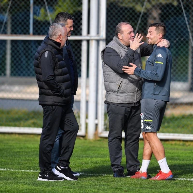 Bursaspor Başkanı Erkan Kamat yakın markajda
