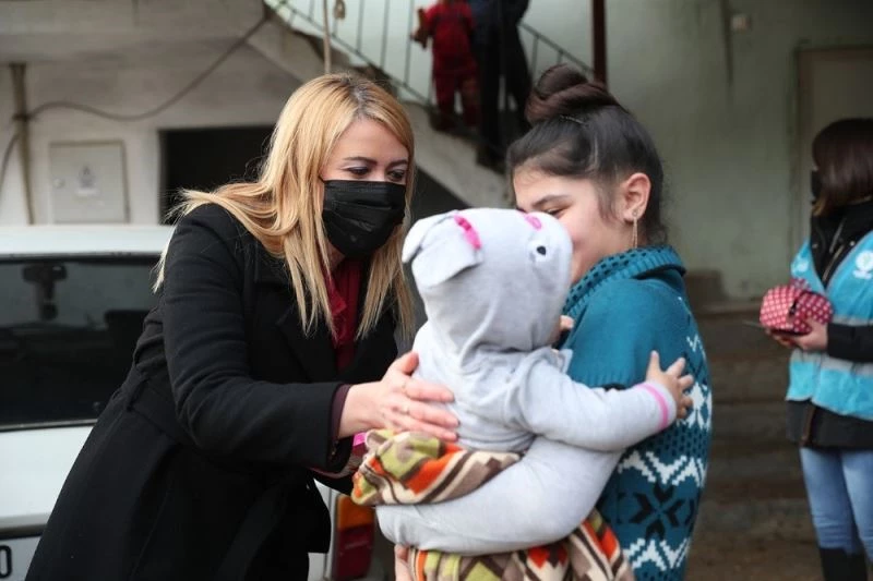 Başkan Doğan vatandaşların kapılarına giderek isteklerini karşıladı
