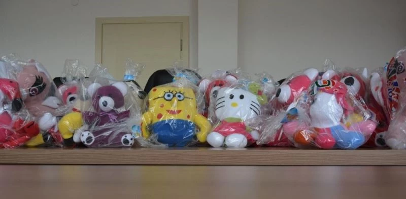 Araban Kaymakamlığından Selendili çocuklara oyuncak desteği
