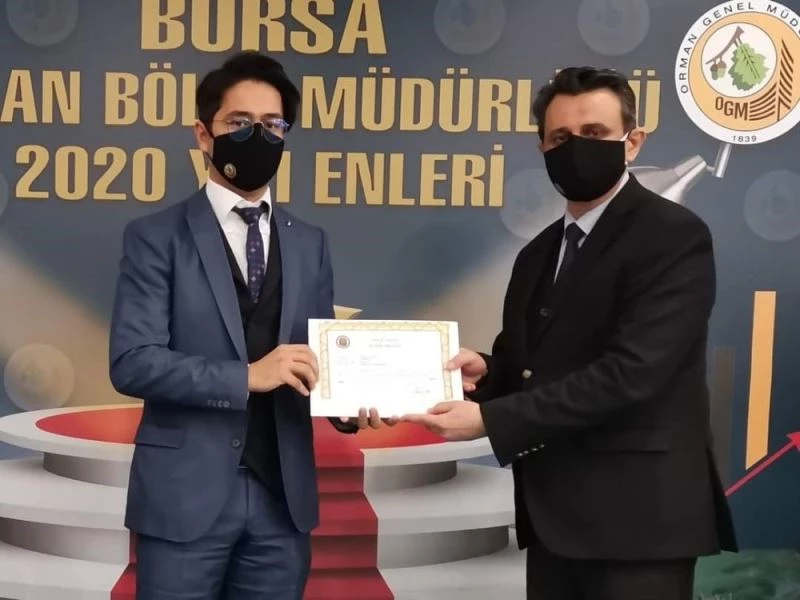 Başarı belgesi ile ödüllendirildiler
