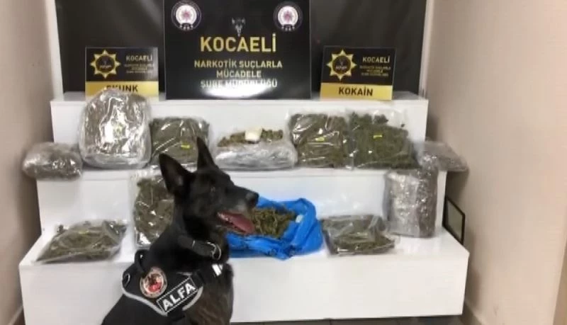 Osmangazi Köprüsü’nde uyuşturucu yüklü cipe operasyon: 1 gözaltı
