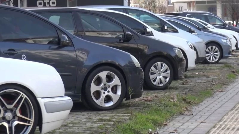 Bartın’da kuraklığa karşı oto galerilerde araç yıkamaya sınırlama getirildi
