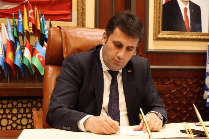 Çat Belediye Başkanı Melik Yaşar 10 Ocak Çalışan Gazeteciler Günü’nü kutladı
