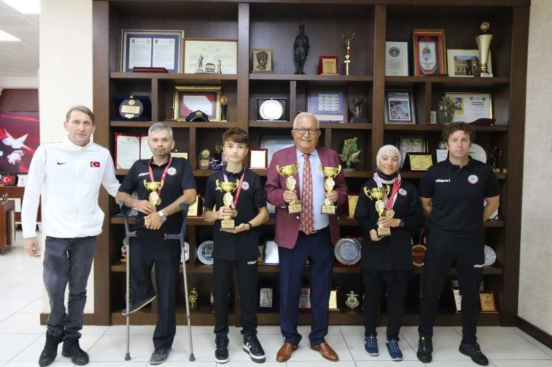 Başkan Posbıyık, Paralimpik yelken takımını ağırladı
