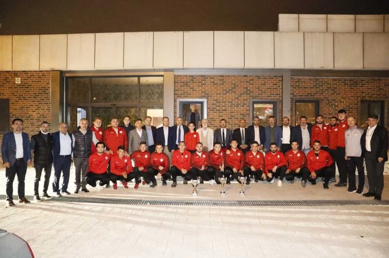 Başkan Söğüt, “Taşköprü’den başpehlivan bekliyorum”
