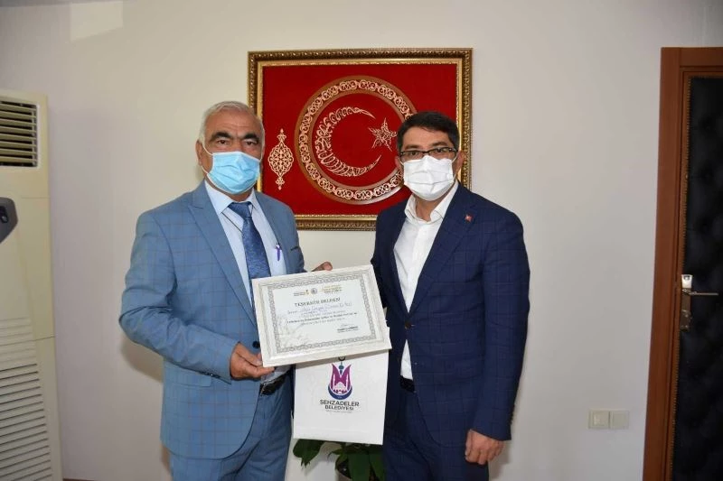 Başkan Çelik Türkiye Birincisi Aşık Feryadi’yi tebrik etti
