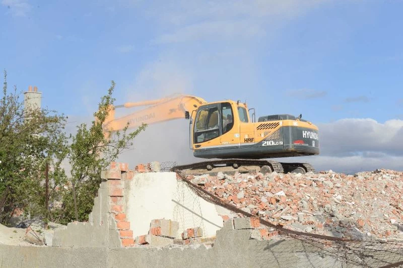 Kamulaştırma kararı alınan Çorum genelevi yıkıldı
