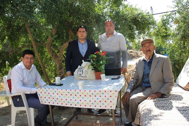 Başkan Özcan’dan 96’lık çınarı yalnız bırakmadı
