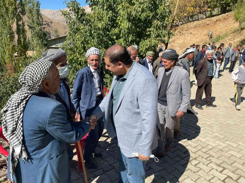 AK Parti’li Sabırlı karınca gibi çalışıyor
