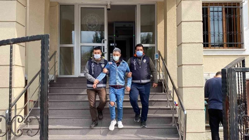 Yan baktın kavgasında 1 kişiyi öldüren genç tutuklandı
