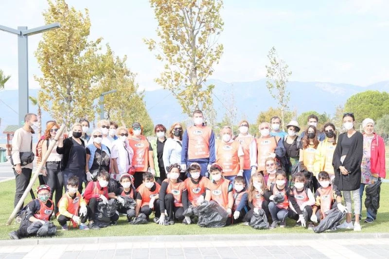 Genel Sekreter Tayfun Canlı, “Temiz çevre, temiz Edremit”
