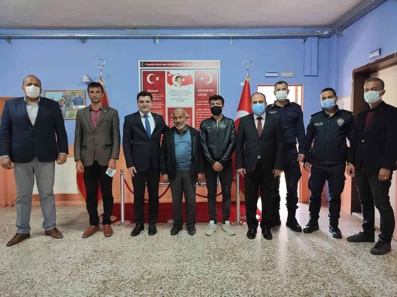 Şehit İsmail Moğol İlk-Ortaokuluna 