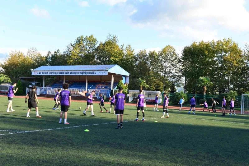 Erdemir, spor tesislerini bölge sporcularının hizmetine açtı
