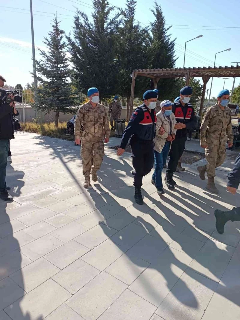 Okul servisi faciasındaki minibüsü kullanan şoför tutuklandı
