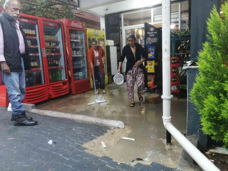 Yatağan Belediyesi ilk yağmurda sınıfta kaldı
