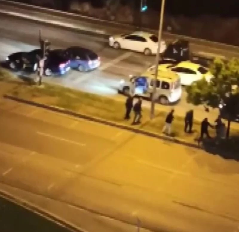 Bursa’da cadde ortasında meydan muharebesi!
