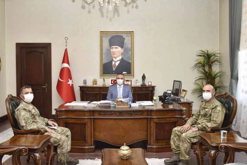 Alay Komutanı Albay Aru görevine başladı
