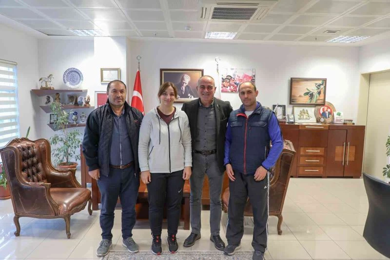 Gemlikli Semanur olimpiyat yolunda
