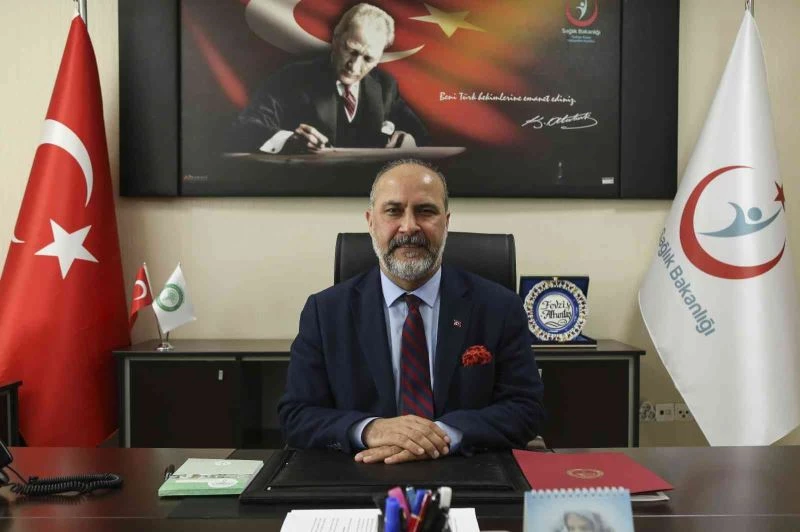 Onkoloji Hastanesi Başhekimi Altuntaş: “Kanser hastaları ve hasta yakınları, bakımlarını üstlenen kişiler olarak, lütfen aşılarınızı olun”
