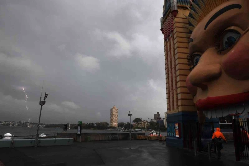 Sydney’i dolu vurdu
