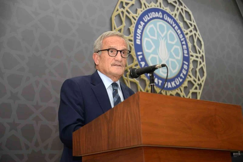 İlahiyat Fakültesi’nde yeni akademik yıl başladı
