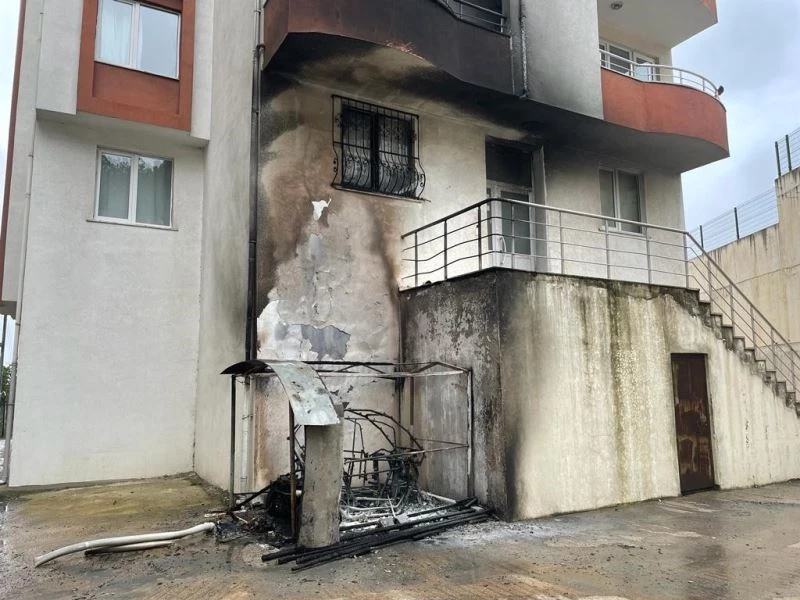 Elektrikli motosiklet az daha apartmanı yakıyordu
