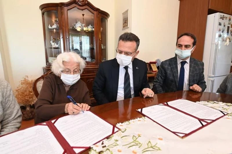 Aydınlı hayırsever Söke’ye ’Acil Sağlık Hizmetleri İstasyonu’  yaptıracak
