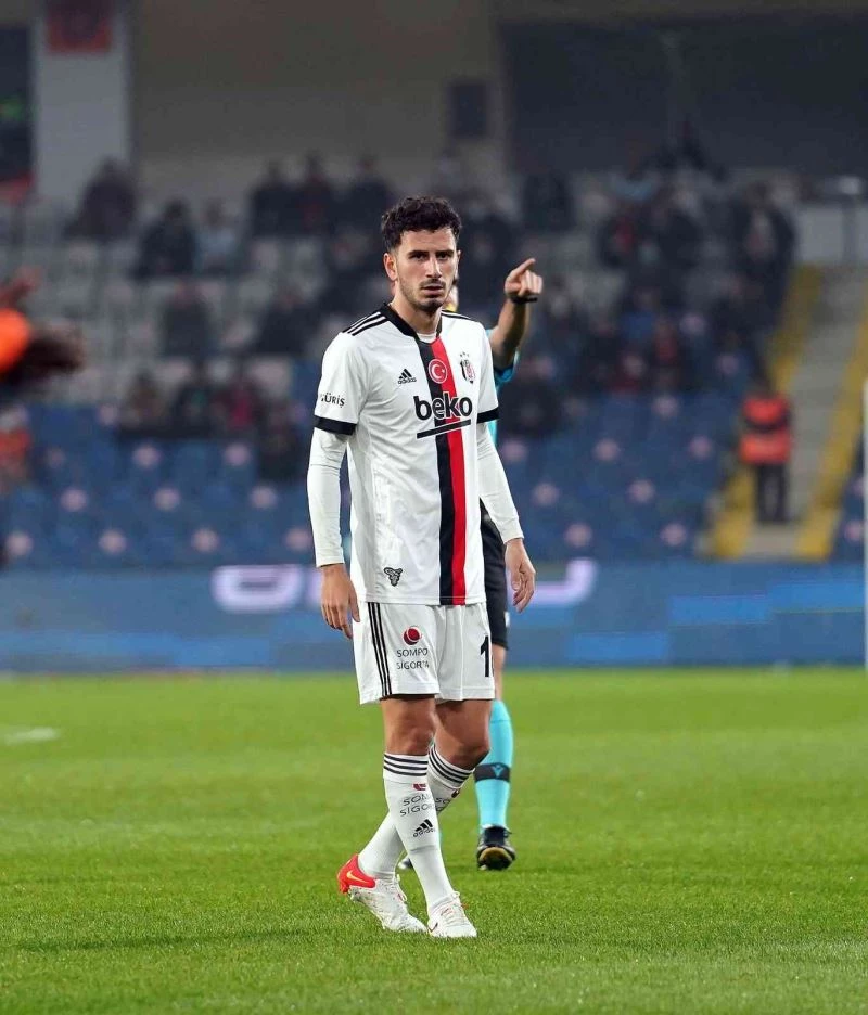 Oğuzhan Özyakup’tan 3. dalya!
