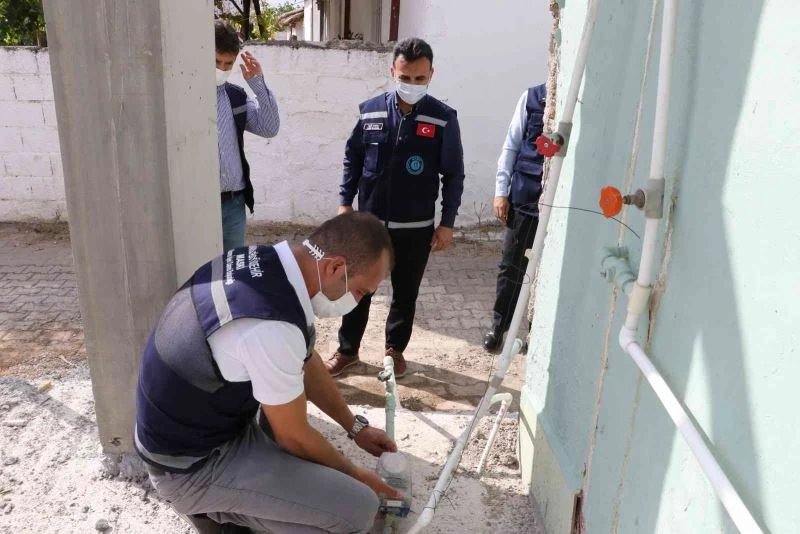 Kaçak su kullanımına karşı sürekli sahadalar
