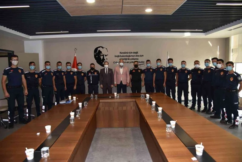 İtfaiyenin yeni neferleri göreve başladı
