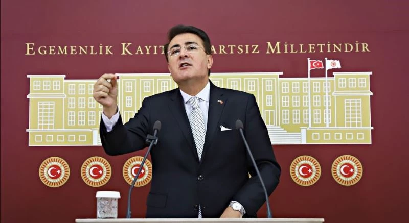 Aydemir: ‘Yerel gazeteler bizim için can simididir’
